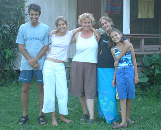 The Koch family in Fiji, 2003