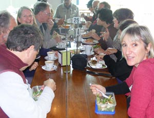 Victorian returnees share lunch in Melbourne