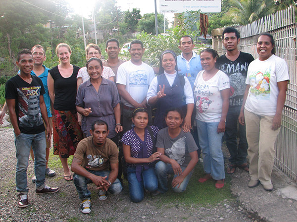 Palms Australia volunteers with OHM team in Maliana, Timor-Leste
