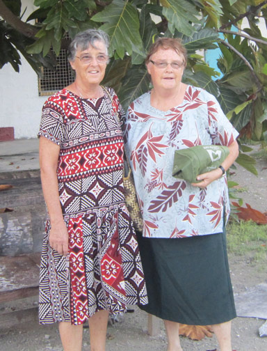Helena Charlesworth and Sue Ryan in Kiribati