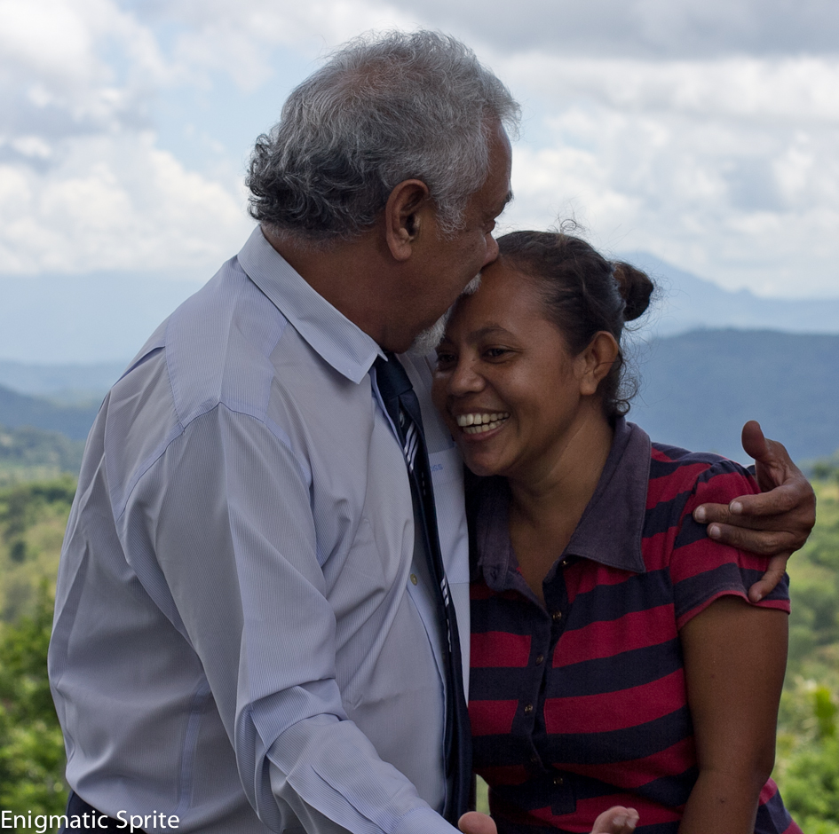 Former East Timor Prime Minister, Xanana Gusmao, kisses Maria of the Atabae Community English Programme