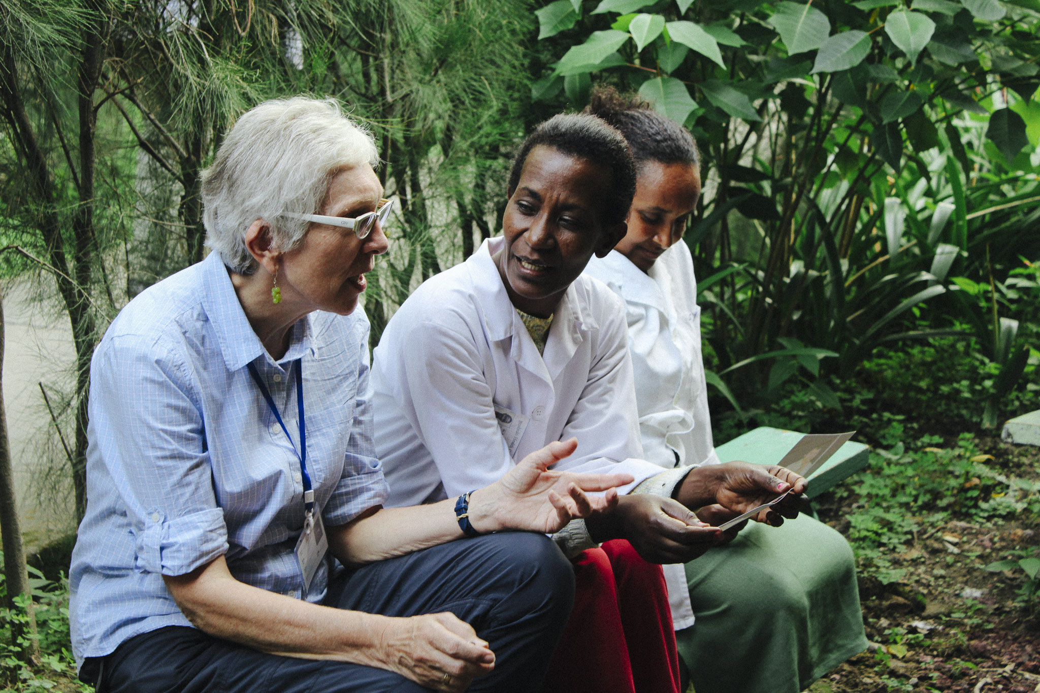 Palms Australia international volunteer talking with a local doctor in Ethiopia